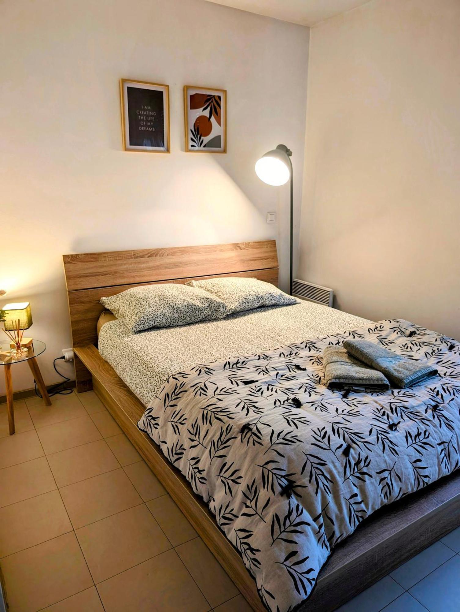 Apartamento L'Instant Sorgue LʼIsle-sur-la-Sorgue Exterior foto